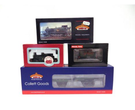 [OO GAUGE]. FOUR G.W.R. LOCOMOTIVES comprising a Bachmann No.32310, G.W.R. Collett Goods 0-6-0 tender locomotive, 3217, green