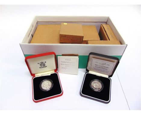 GREAT BRITAIN - ASSORTED SILVER COINAGE comprising a 50th Anniversary of the United Nations Piedfort two pounds, 1995, in cas