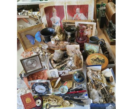 Boxes &amp; objects - a printed silk panel depicting King Edward VII &amp; Queen Alexandra; circular boxwood box the central 