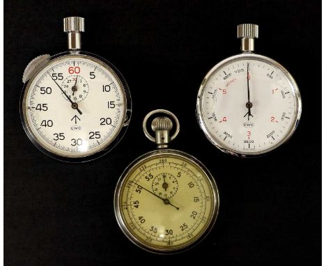 A Second World War Air Ministry Stop Watch, top wind, in nickel plated case, the back stamped A.M. 6B/221 5239/41, the inner 