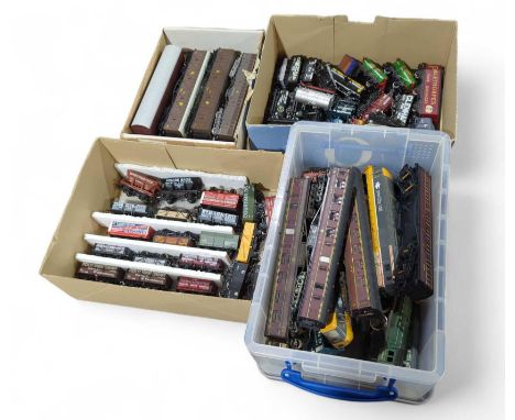 A quantity of unboxed OO gauge wagons, coaches including Bachmann, Mainline and Hornby – owners wagons, tankers, Intercity an