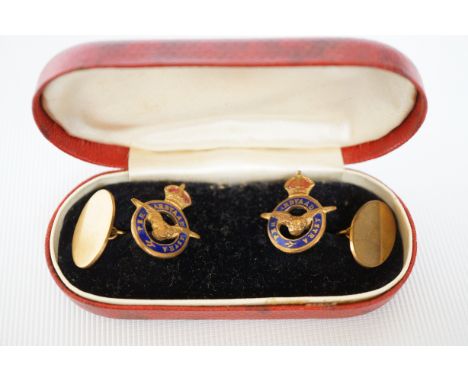 Pair of boxed R.A.F cufflinks 