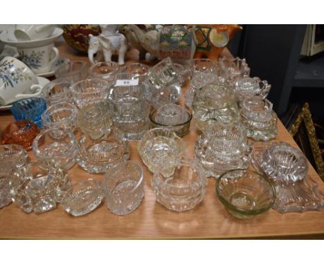 A collection of vintage and antique glass pinch pots,bowls and similar, pressed and cut glass amongst this lot.