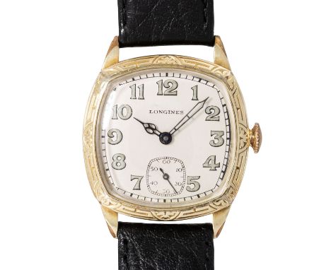 LONGINES antike kissenförmige Herrenuhr, ca. 1926. Vergoldet, Lünette und Gehäuseseiten graviert, Gehäusenummer 7748971. Hand