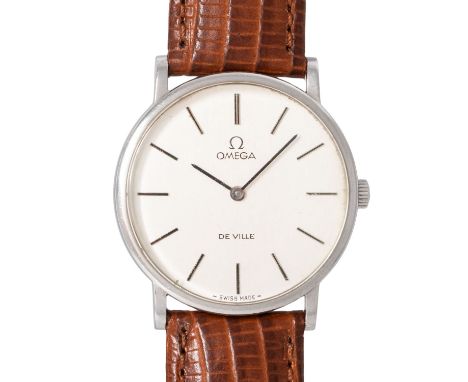 OMEGA Vintage "De Ville" Herrenuhr, Ref. 111.0140. Edelstahl. Handaufzug-Werk Kal. 625, gute Gangwerte (+8s/d, 283°). Silbern