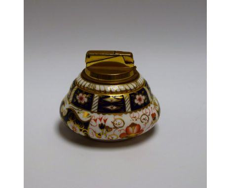 A Royal Crown Derby 2451 pattern table lighter