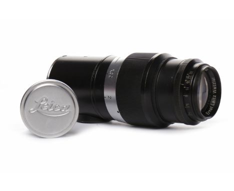 ERNST LEITZ WETZLAR HEKTOR SCREW MOUNT TELEPHOTO LENSblack finish, f=13,5cm 1:4,5, serial number 637392, with chrome Leica le
