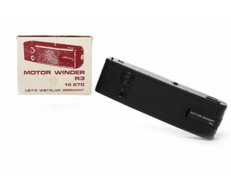 LEICA R3 MOTOR WINDERserial number 029493, in original box, with guarantee form; along with Leica R bottom plate, Leica R mot