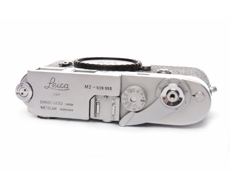 1958 LEICA M2 BODYchrome finish, serial number 939955, with body cap, very early button rewind, from a batch of only 2500 pro