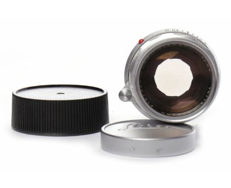 LEITZ WETZLAR SUMMICRON LENSchrome finish, 1:2/50, serial number 2107929, with filter and lens cap 