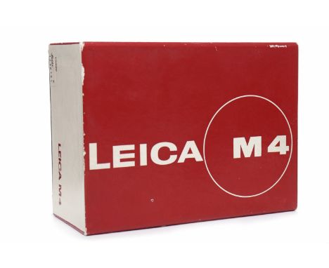 LEITZ BLITZLEUCHTEHALTER CTOOM FLASH HOLDERcontained in cardboard box; together with a Leica Winder M4-2, black finish, with 