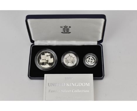 United Kingdom - Elizabeth II (1952-2022), 1996 Silver Proof 'Family Silver Collection', comprising of Five Pounds / Crown 70