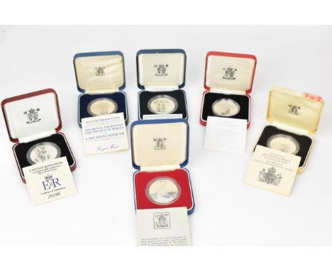 United Kingdom - Elizabeth II (1952-2022), A collection of 6 boxed Silver Proof Crowns, comprising 1977 Silver Jubilee, Queen