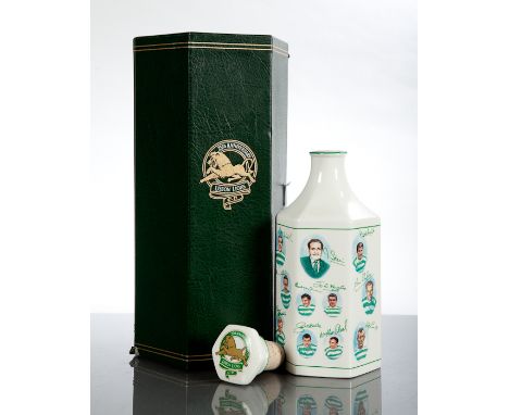 CELTIC F.C. INTEREST LISBON LIONS 25TH ANNIVERSARY DECANTER Blended Scotch Whisky, aged 25 Years. Limited Edition Astbury Fin