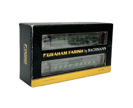 Graham Farish by Bachmann 'N' gauge 372676 4CEP Four Car EMU 7126 SR Multiple Unit Green with Warning Panels, boxed 