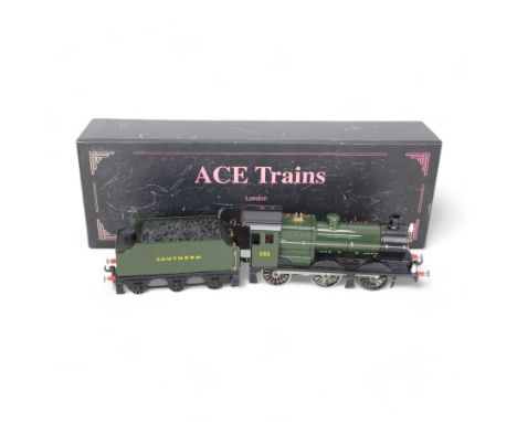 ACE Trains 0 gauge E/5 SR Q Class 0-6-0 locomotive no. 533, with  tender, in green livery, boxed with instructions