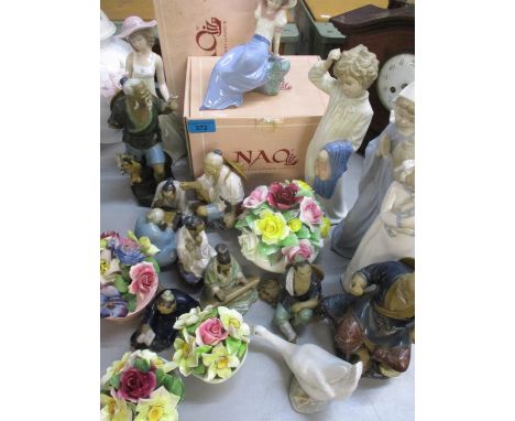 Nao figures, boxed, Oriental figures and mixed ornaments to include bone china posies 