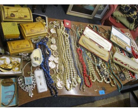Vintage simulated pearl necklaces, mixed 20th century costume jewellery to include bead and seed pearl necklaces, small jewel