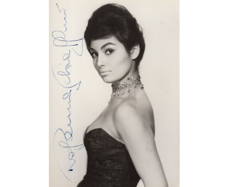 ITALIAN CINEMA: Selection of vintage signed postcard photographs by various Italian film actors and actresses comprising Marc