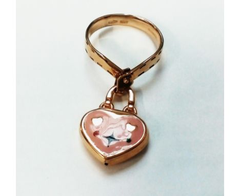 9ct gold ring with attached heart shape charm 4 grams