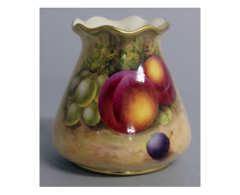 A ROYAL WORCESTER FINE VASE with pie rim painted with ripening fruit by Freeman, signed, date code for 1939.