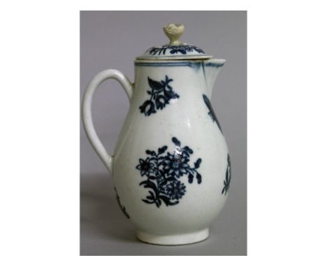 AN 18TH CENTURY WORCESTER JUG AND COVER decorated with flowers.