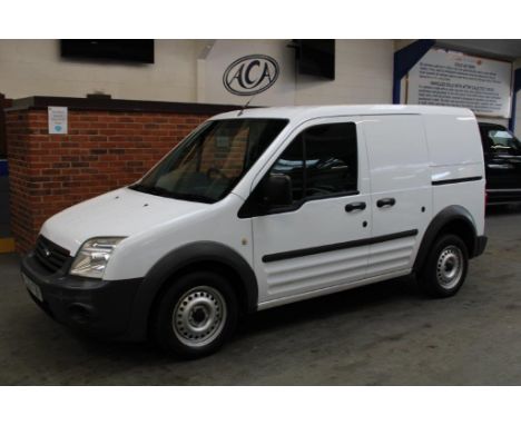 Make &amp; Model: Ford Transit Connect 90 T220Date of Reg: LC62 FZRColour: Whitecc: 1753MoT: 30-03-2022Fuel Type: DIESELMilea