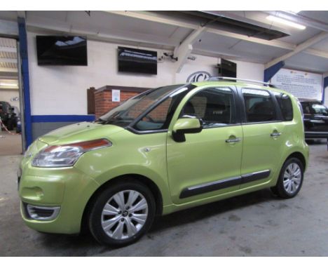 Make &amp; Model: Citroen C3 Picasso Excl HDIDate of Reg: BG60 VHTColour: Greencc: 1560MoT: 13-02-2023Fuel Type: DIESELMileag