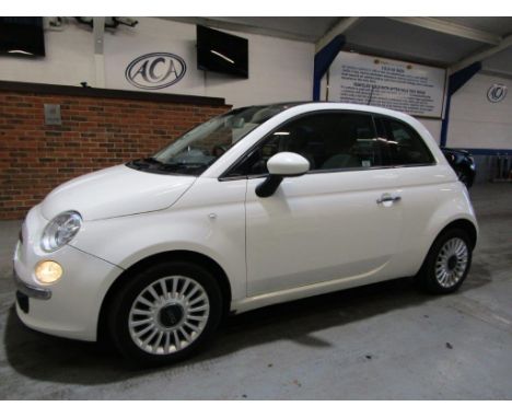 Make &amp; Model: Fiat 500 Lounge RHDDate of Reg: WU62 UZCColour: Whitecc: 1242MoT: 19-01-2022Fuel Type: PETROLMileage: 119kT