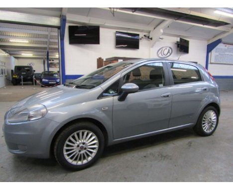 Make &amp; Model: Fiat Grande Punto GPDate of Reg: MF09 OHXColour: Greycc: 1368MoT: 02-02-2023Fuel Type: PETROLMileage: 97kTr