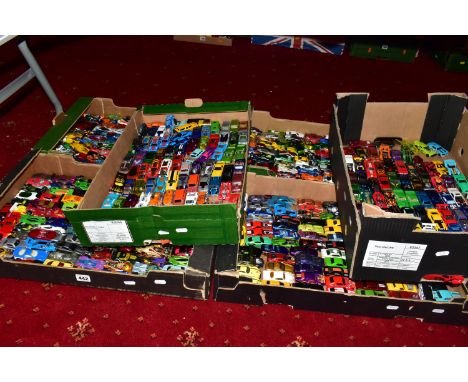 A LARGE QUANTITY OF UNBOXED AND ASSORTED MODERN DIECAST VEHICLES, vast majority are 1990's and later Mattel Hot Wheels issues