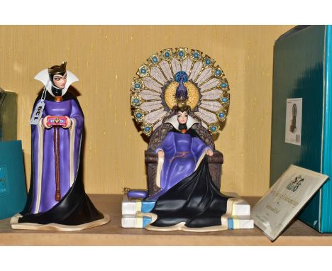TWO BOXED WALT DISNEY CLASSICS COLLECTION FIGURES FROM SNOW WHITE AND THE SEVEN DWARFS, both with certificates, comprising Sn