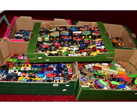 A LARGE QUANTITY OF UNBOXED AND ASSORTED MODERN DIECAST VEHICLES, vast majority are 1990's and later Mattel Hot Wheels issues