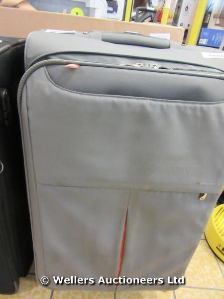 delsey valaguzza suitcase