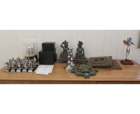 A mixed lot: to include a set of fifteen Royal Hampshire silver plated model soldiers, on ebonised plinths&nbsp; 4.5"h 