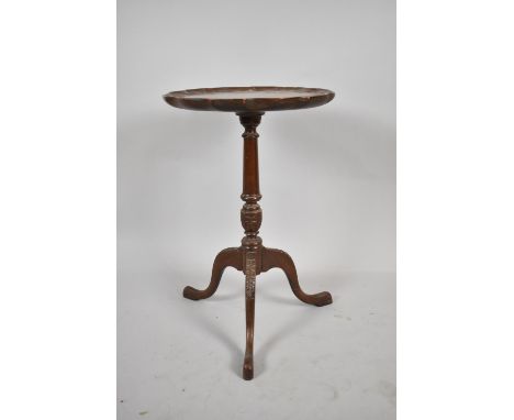 A 20th Century Mahogany Tripod Pie Crust Wine Table, 35cm Diameter 