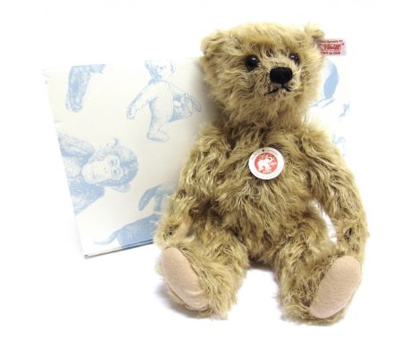 A STEIFF COLLECTOR'S TEDDY BEAR 'JAMES'  (EAN 036675), brass, with growler, limited edition 1339/1500, with certificate of au