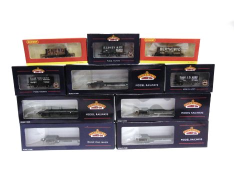 [OO GAUGE]. TEN ASSORTED WAGONS  including three Bachmann limited edition private owner wagons produced exclusively for Buffe