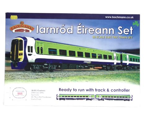 [OO GAUGE]. A BACHMANN NO.30-051, IARNROD EIREANN SET  comprising a Commuter Class 2700 two-car diesel multiple unit, track, 