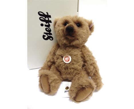 A STEIFF COLLECTOR'S TEDDY BEAR 'ULYSSES'  (EAN 681820), brown, with growler, limited edition 292/1500, with certificate of a