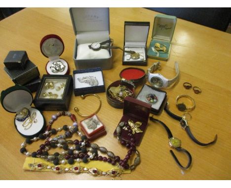 A quantity of costume jewellery, a Raymond Weil ladies watch with 18ct gold case, vintage watches to include gold and silver 