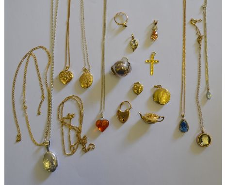 A quantity of 9ct yellow metal and other items including two lockets, necklace chains, teapot charm, padlock etc, approx 1 oz