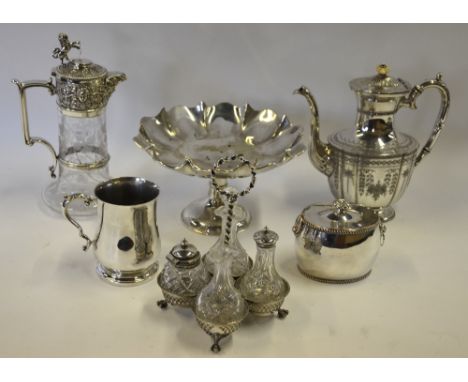 A Victorian Elkington & Co vine-etched glass claret jug with electroplated collar, handle and cover with lion and shield fini