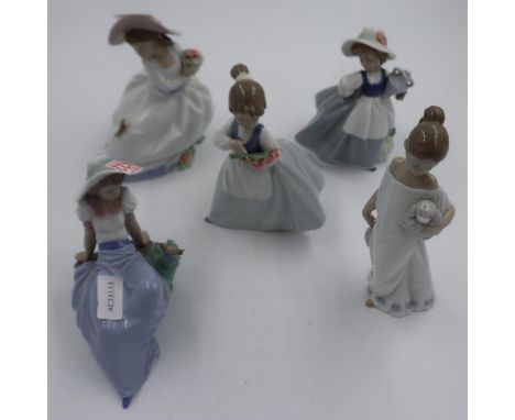 Five mixed Nao figurines, largest 21 cm, no cracks or chips. Not available for in-house P&amp;P 