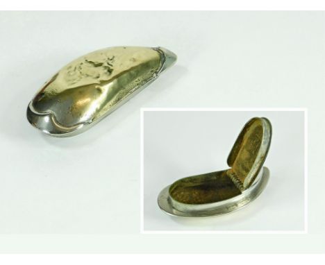 SILVER SNUFF BOX. A 19th century silver plated mussel shaped snuff box. (Some plating worn). Length 7.5cm.  Please note that 