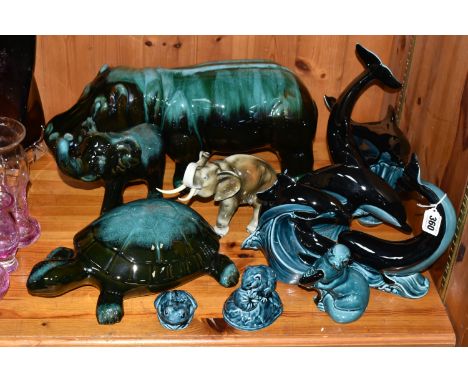 A COLLECTION OF POOLE POTTERY AND BLUE MOUNTAIN POTTERY ANIMALS, comprising a large Blue Mountain Pottery forest green and bl