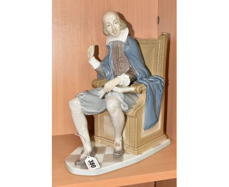 A LARGE LLADRO LIMITED EDITION FIGURINE, William Shakespeare, modelled by J.Ruiz, number 202, modelled seated in a chair and 