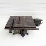 Bench Top Table Saw With a Motor. Table Size 530mm x 460mm x 200mm High.