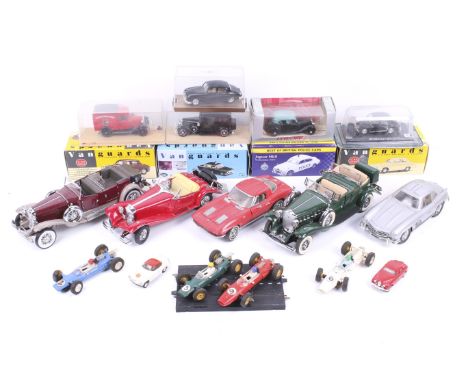 A collection of diecast cars. Noting Franklin Mint 1:18 scale and Corgi Vanguards etc, some boxed. 