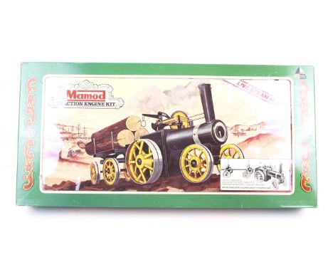 A Mamod live steam Traction Engine kit. Complete with instructions and in original box. 
